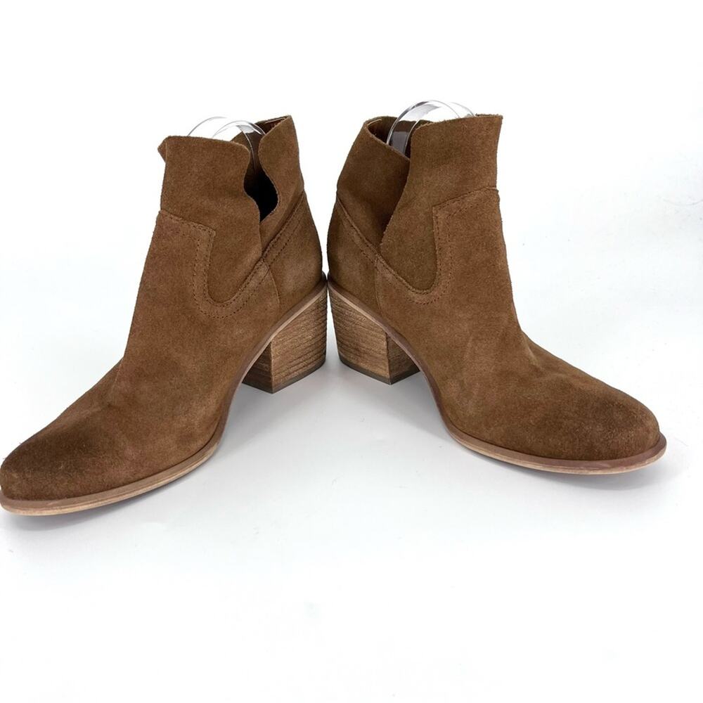 BP. Suede Notched Booties Cognac Brown 8 - Picture 7 of 9